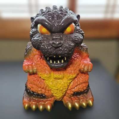 Imagen de Yutaka Large Coin Bank Burning Godzilla 35cm