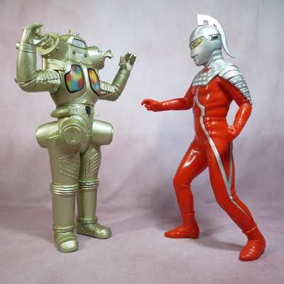 Imagen de Combo Big Size Sofubi Ultraseven & King Joe