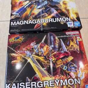 Imagen de Combo Figure Rise Standard Kaisergreymon & Magnagarurumon